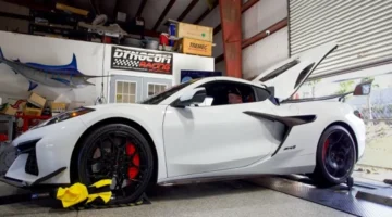 تعديل تقني في شيفروليه كورفيت يرفع قوة المحرك لأكثر من 1,300 حصان طفرة الأداء